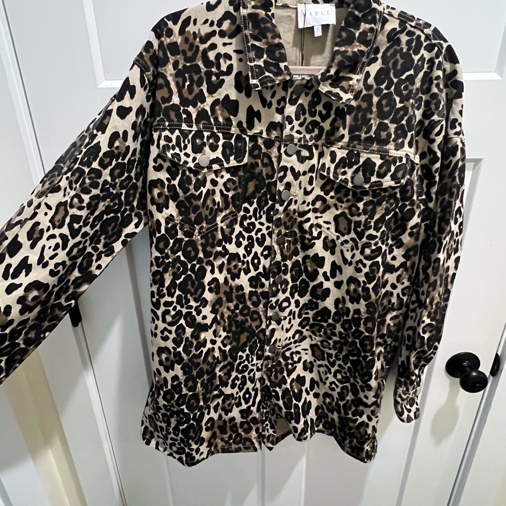 Chic Brown and Black Jumpsuit with Leopard Print